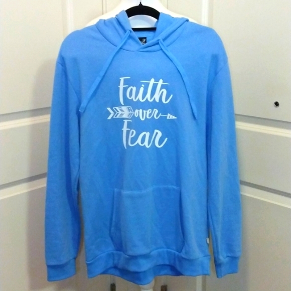 T Stars Large "Faith Over Fear", hoodie, NWOT, front pocket - Picture 1 of 5